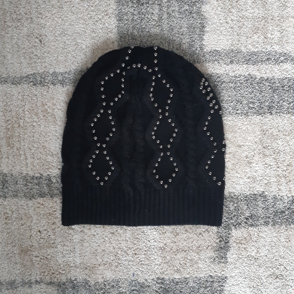 Club Monaco beanie